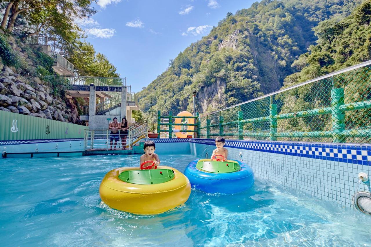 Uni-Resort Ku-Kuan Heping  Esterno foto
