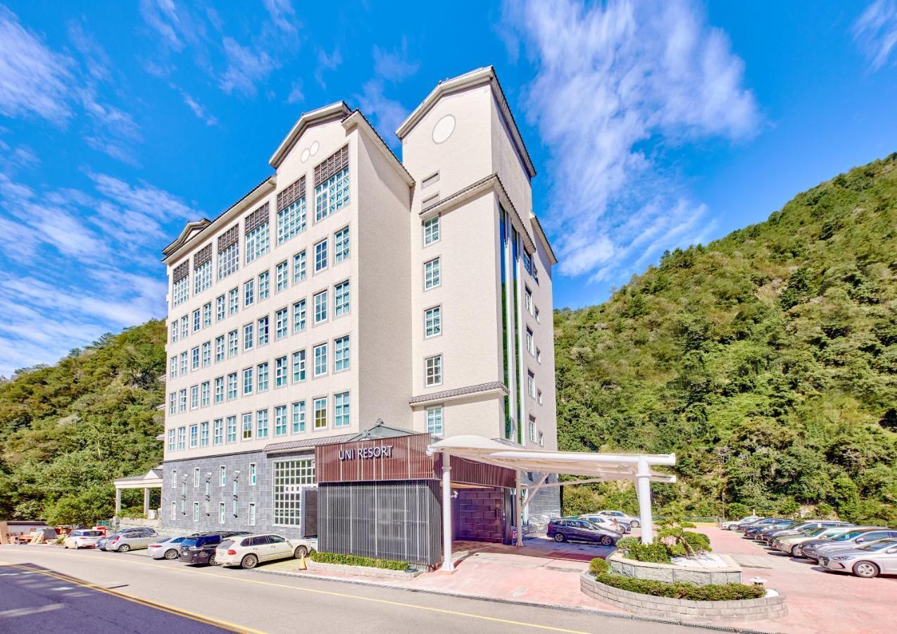 Uni-Resort Ku-Kuan Heping  Esterno foto