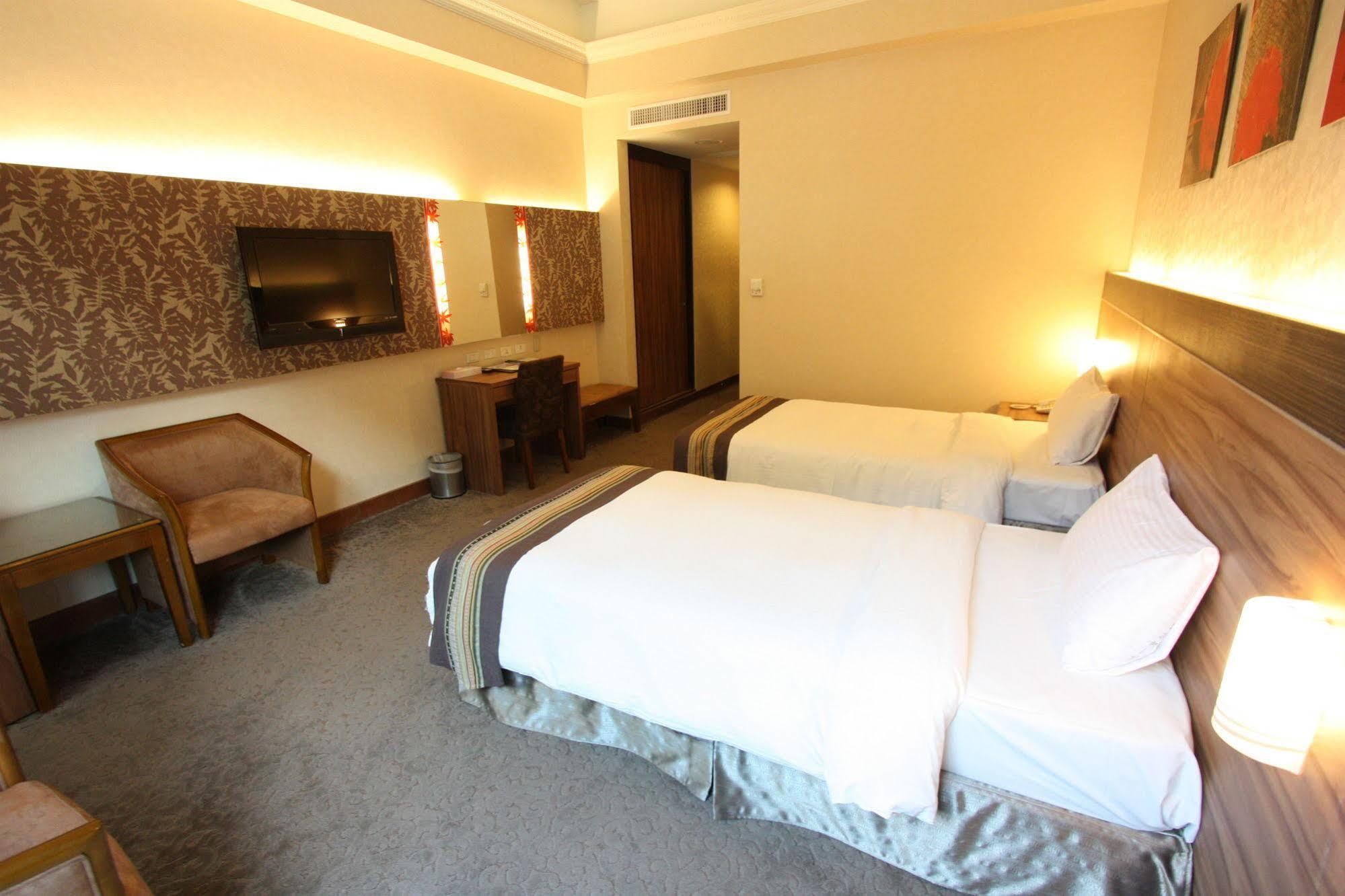 Uni-Resort Ku-Kuan Heping  Esterno foto
